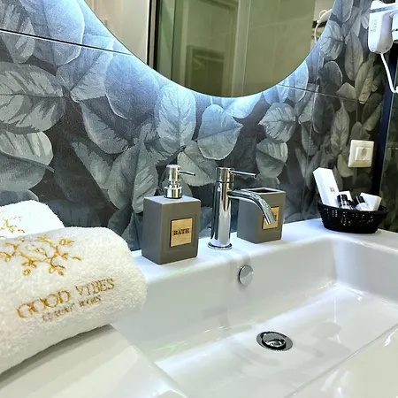 Good Vibes Luxury