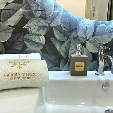 Good Vibes Luxury