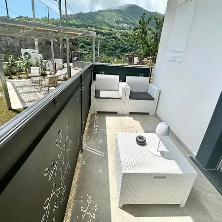 Good Vibes Luxury